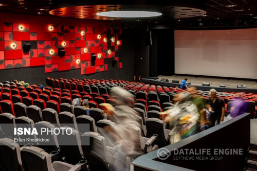 آلودگی هوا سینماها را خلوت کرده/ آمار فروش فیلم‌ها واقعی است؟