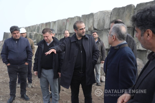 نظارت میدانی مدیرعامل منطقه آزاد انزلی از پروژه‌های عمرانی